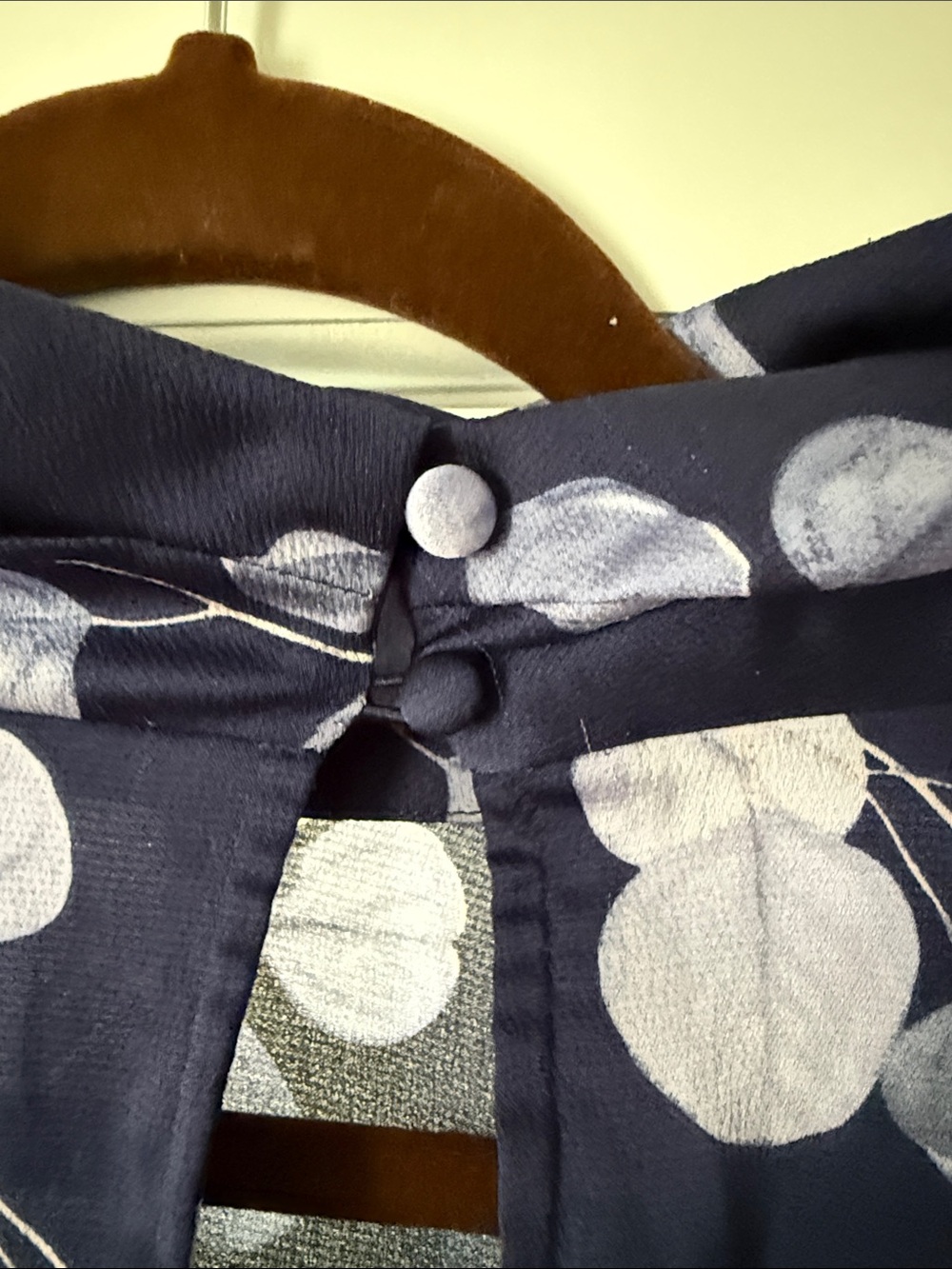 Banana Republic Navy Blue Long-Sleeve Blouse - Picture 3 of 4